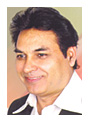 देवमणि पांडेय