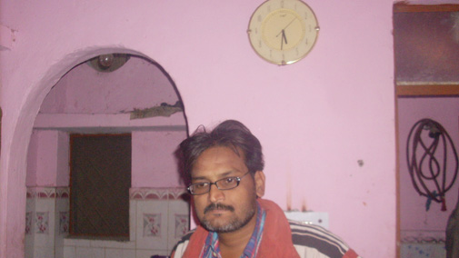 दिमाग में चिंता, सिर पे घड़ी.... जाने कितनी जिंदगी पड़ी.... दिमाग में चिंता, सिर पे घड़ी.... जाने कितनी जिंदगी पड़ी....