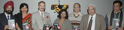 L to R: Sh Amarjit Singh Kohli, Priyamvada Vashisht, Rashid Alvi, Sushila Kumari, Sh Kuldeep Sinha, Sharad Dutt & Dr Mukesh Garg.