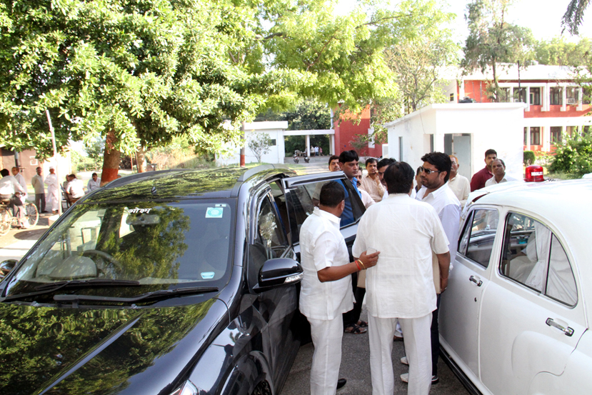 images_0ab_notegaddi11 | No. 1 Indian Media News Portal