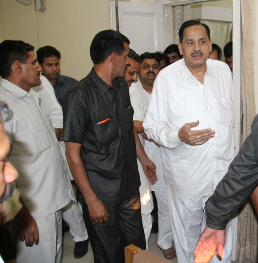 images_0ab_notegaddi12 | No. 1 Indian Media News Portal