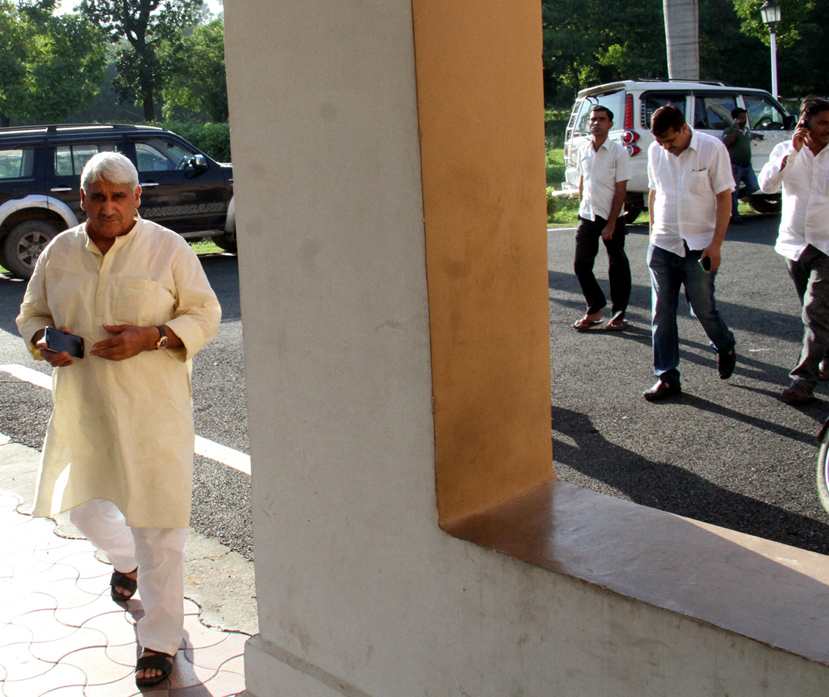 images_0ab_notegaddi14 | No. 1 Indian Media News Portal