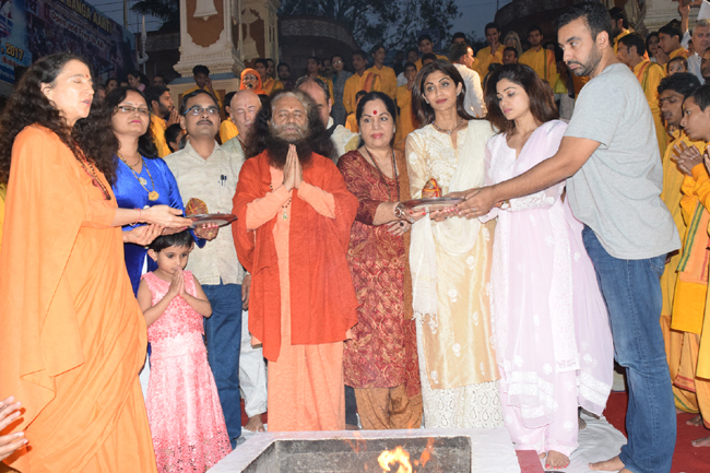 images_0a_shilpa7 | No. 1 Indian Media News Portal