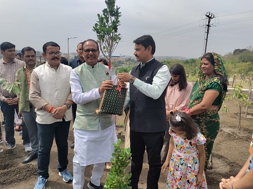 CM-of-Madhya-Pradesh-Shri-Shivraj-Chouhan | No. 1 Indian Media News Portal