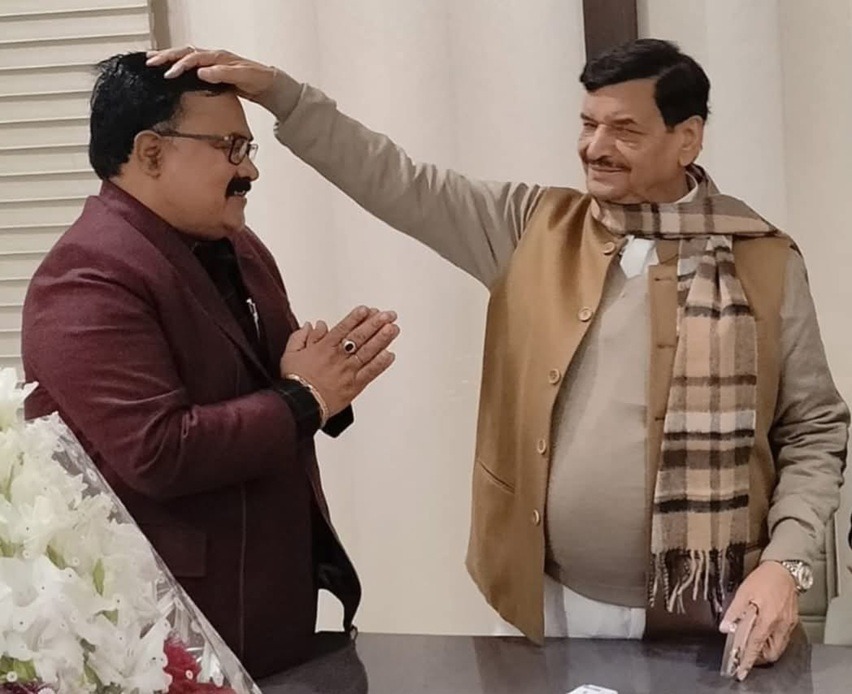 azamgarh neta-3 | No. 1 Indian Media News Portal