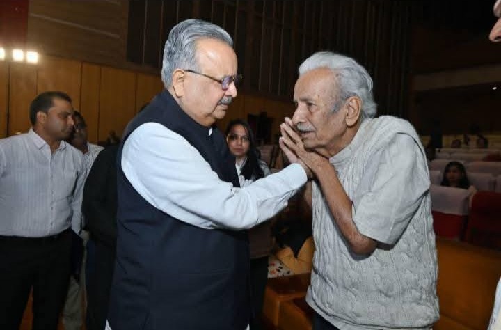 vinod shukla ji | No. 1 Indian Media News Portal