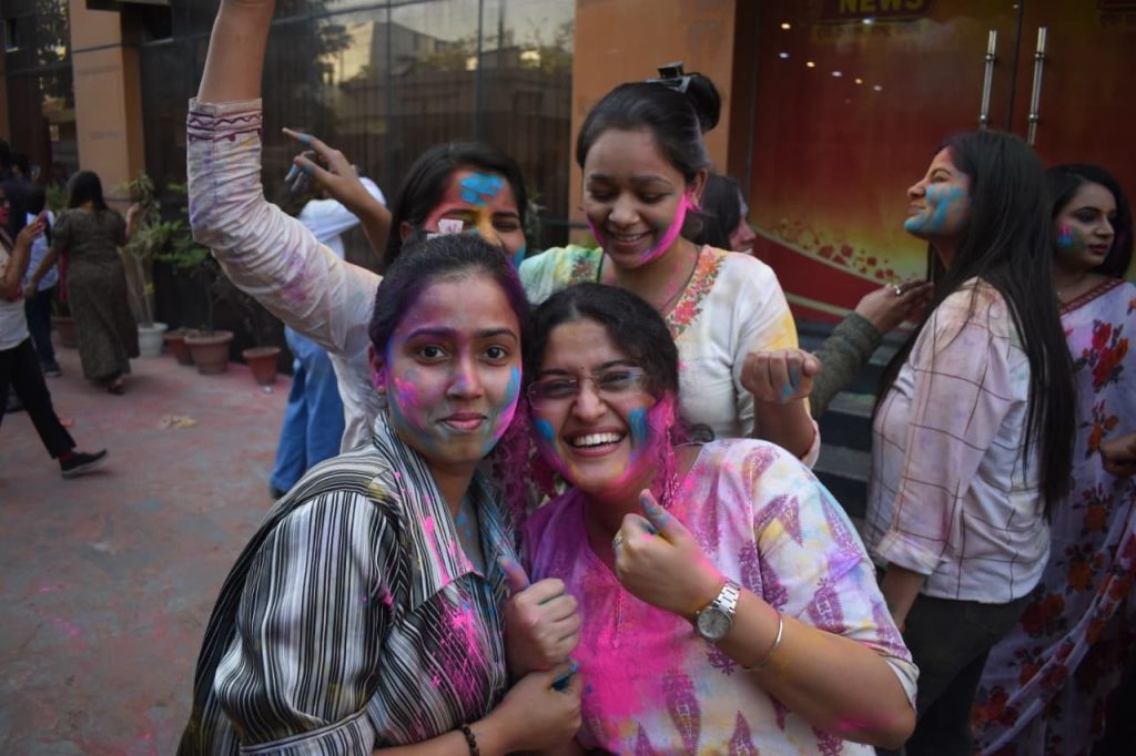 prime news holi-1 | No. 1 Indian Media News Portal