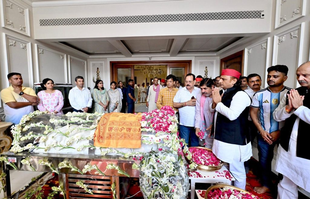prateek_akhilesh | No. 1 Indian Media News Portal