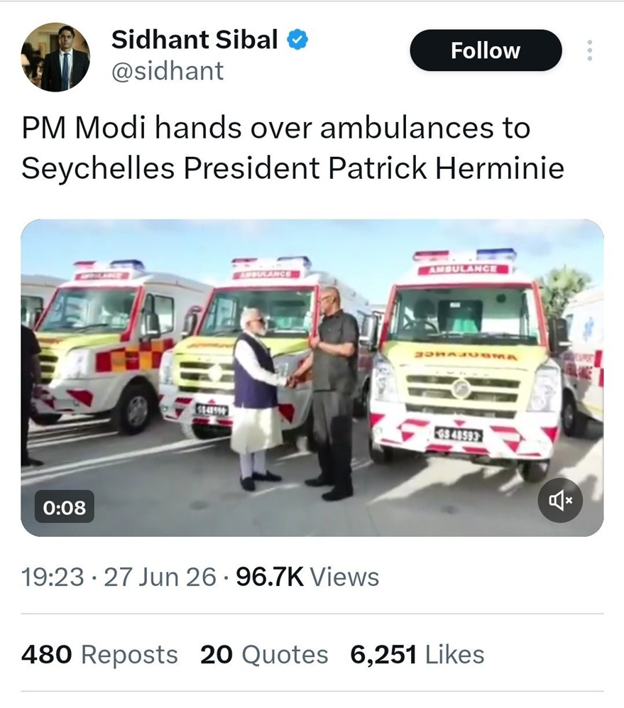 Tweet image: two men shake hands beside three red-and-white ambulances, announcing PM Modi handing over ambulances to Seychelles president Patrick Herminie.