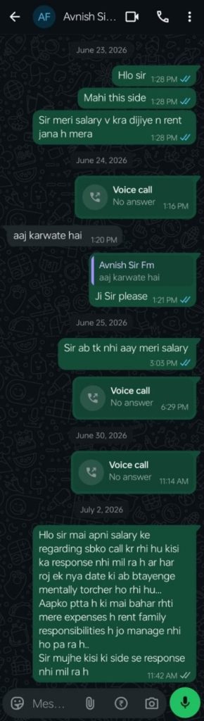 mahi_fm_3 | No. 1 Indian Media News Portal WhatsApp chat screenshot discussing salary payments, with multiple messages and voice call attempts shown in Urdu/Hindi on a dark patterned background.