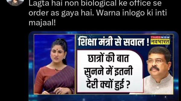 Screenshot of a tweet criticizing slow response to students: on the embedded news thumbnail, a female presenter on the left and a man on the right; Hindi headline in the center asks, 'छात्रों की बात सुनने में इतनी देरी क्यों हुई?' with a banner 'शिक्षा मंत्री से सवाल'.