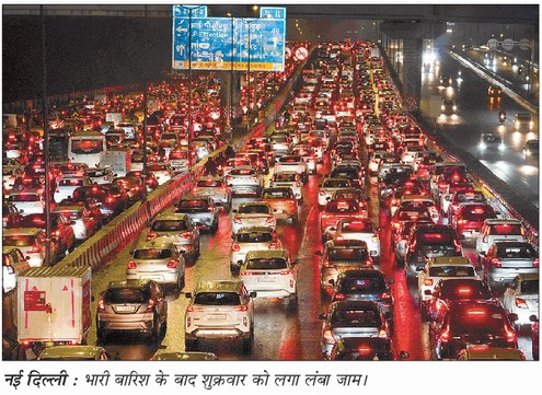 Delhi Jam 2026-08-08 | No. 1 Indian Media News Portal Heavy nighttime traffic jam on a Delhi highway after rainfall, cars bumper to bumper.