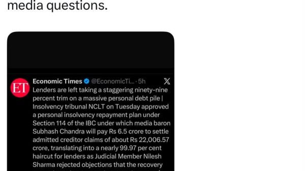 Screenshot of Vijay Mallya tweet claiming Subhash Banks recovered Rs 14,100 crore from him; mentions Indian Debt Resolution Justice and no media questions (includes ET image about Rs 22,006 crore claims).
